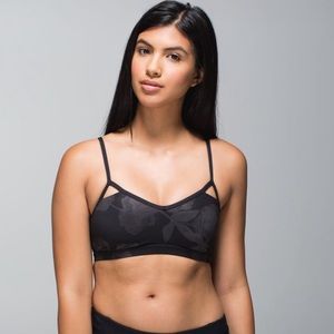 seek the heat bra - 6 - RARE vintage